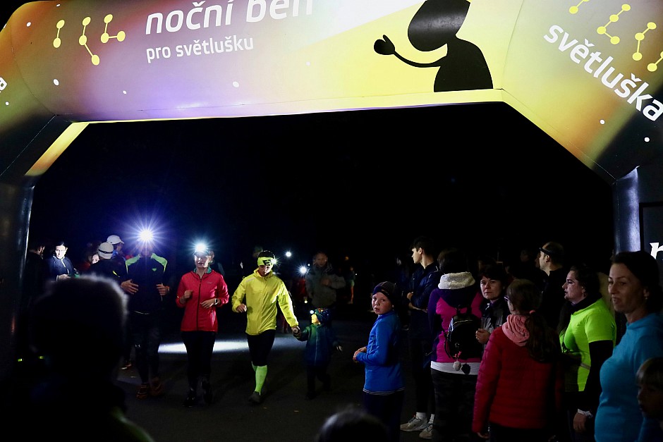 Noční běh pro Světlušku - 29.9 (43)