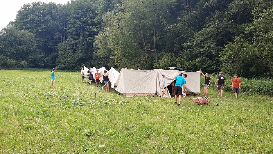 stavba tábora v Hoštejně červen 2022 (17)
